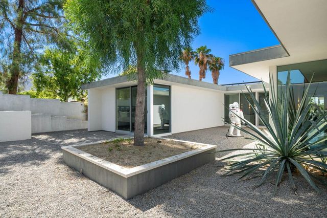 72975 Willow Street, Palm Desert, CA 92260