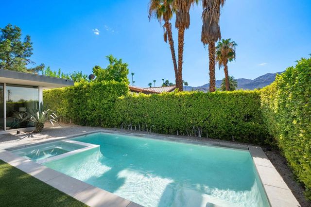 72975 Willow Street, Palm Desert, CA 92260