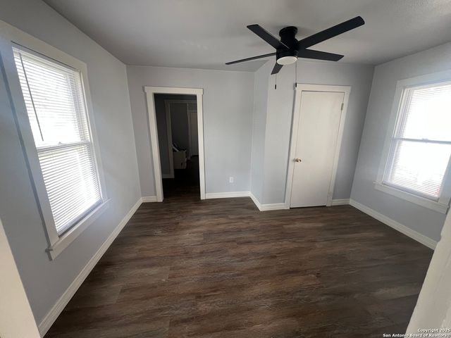 1323 Chalmers, San Antonio, TX 78211