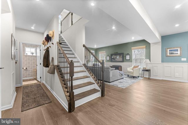 4545 COTSWOLD MANOR LOOP, Woodbridge, VA 22192