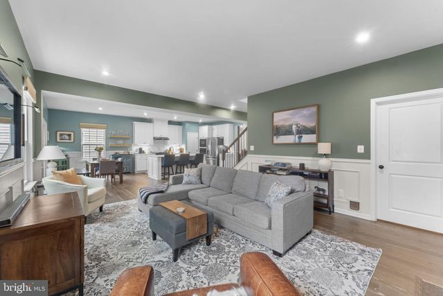 4545 COTSWOLD MANOR LOOP, Woodbridge, VA 22192