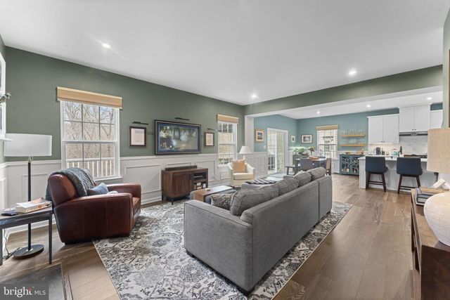 4545 COTSWOLD MANOR LOOP, Woodbridge, VA 22192