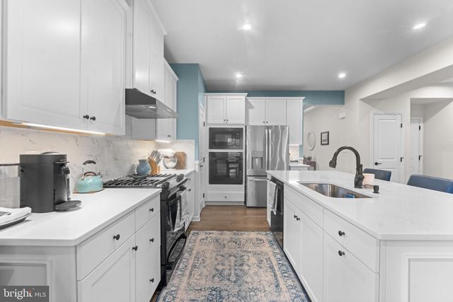 4545 COTSWOLD MANOR LOOP, Woodbridge, VA 22192