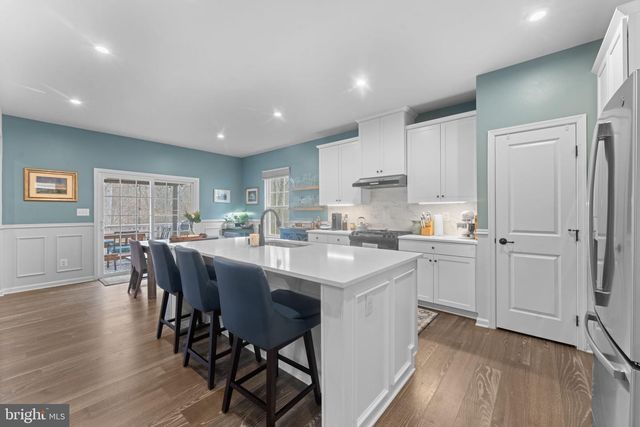 4545 COTSWOLD MANOR LOOP, Woodbridge, VA 22192