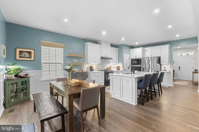 4545 COTSWOLD MANOR LOOP, Woodbridge, VA 22192