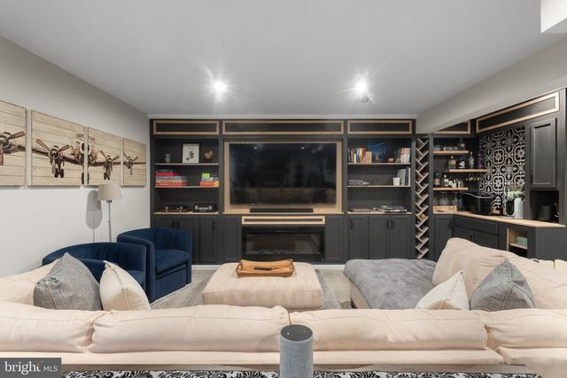 4545 COTSWOLD MANOR LOOP, Woodbridge, VA 22192