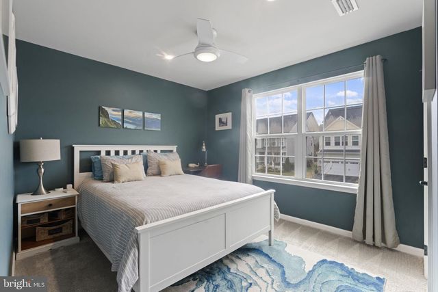 4545 COTSWOLD MANOR LOOP, Woodbridge, VA 22192