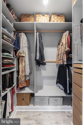 4545 COTSWOLD MANOR LOOP, Woodbridge, VA 22192