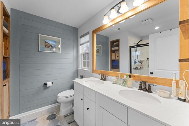 4545 COTSWOLD MANOR LOOP, Woodbridge, VA 22192