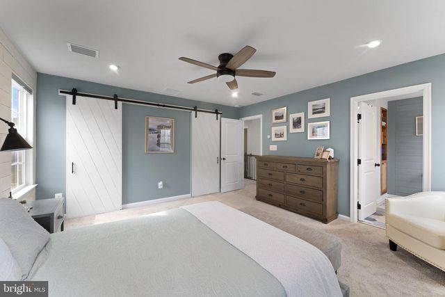 4545 COTSWOLD MANOR LOOP, Woodbridge, VA 22192