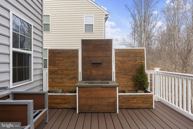 4545 COTSWOLD MANOR LOOP, Woodbridge, VA 22192