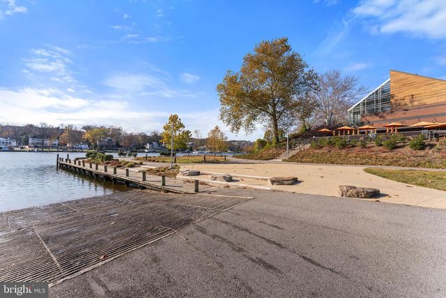 4545 COTSWOLD MANOR LOOP, Woodbridge, VA 22192