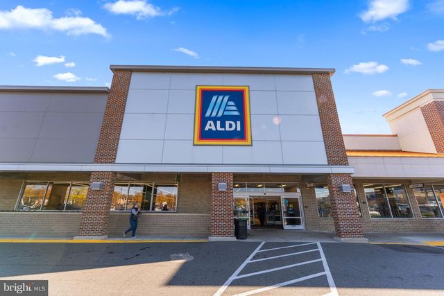 4545 COTSWOLD MANOR LOOP, Woodbridge, VA 22192