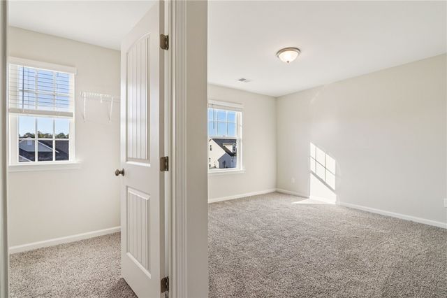 44 Nautilus Ave, Brunswick, GA 31525