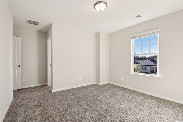 44 Nautilus Ave, Brunswick, GA 31525