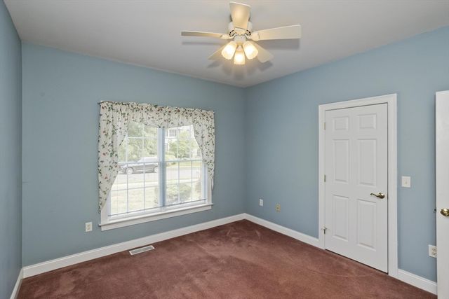 15 Avalon Place, Agawam, MA 01030