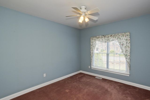 15 Avalon Place, Agawam, MA 01030