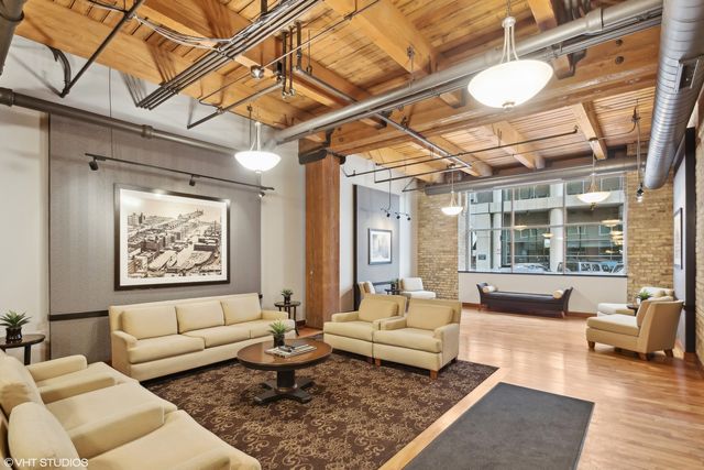 540 N LAKE SHORE Drive 420, Chicago, IL 60611