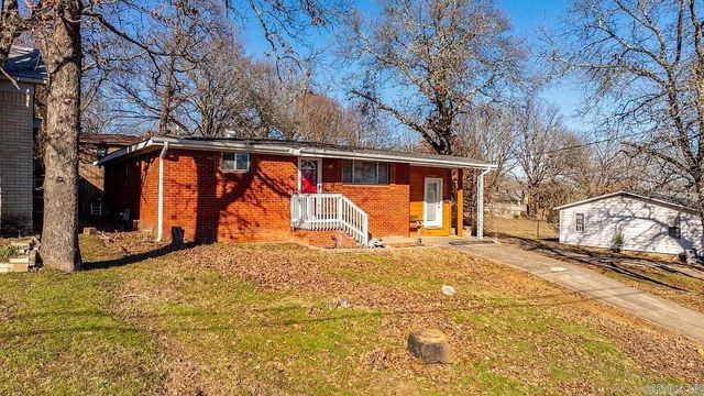 909 W 54Th St Street, North Little Rock, AR 72118
