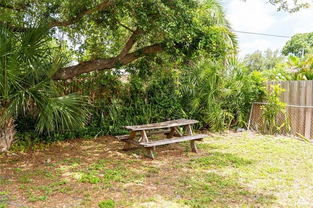 1915 DUDLEY PLACE, Sarasota, FL 34235