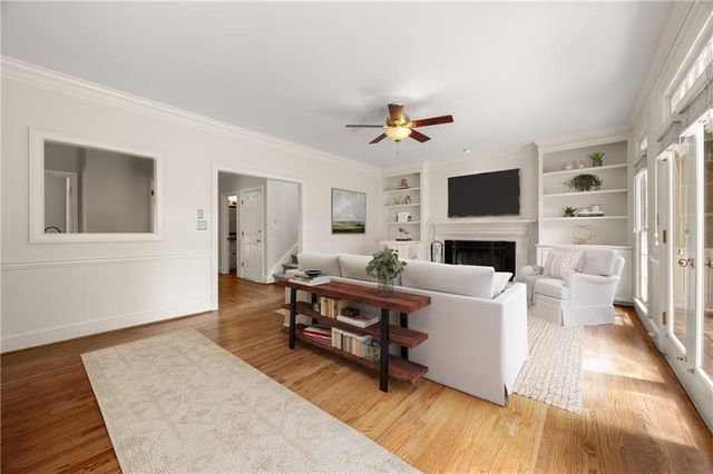 19 Saratoga NE Place, Atlanta, GA 30324