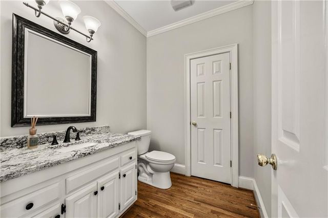 19 Saratoga NE Place, Atlanta, GA 30324