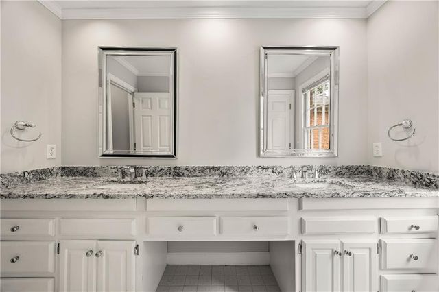 19 Saratoga NE Place, Atlanta, GA 30324