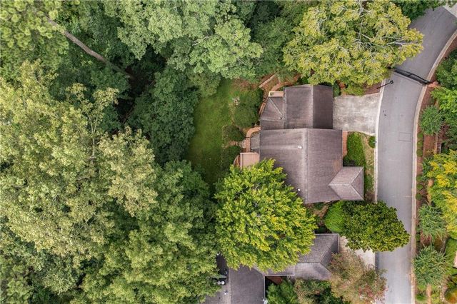 19 Saratoga NE Place, Atlanta, GA 30324