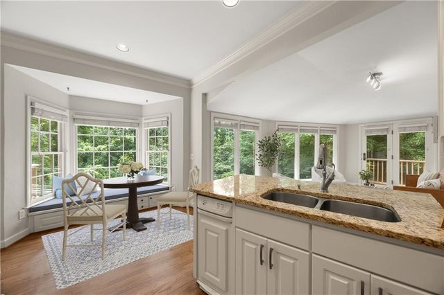 19 Saratoga NE Place, Atlanta, GA 30324