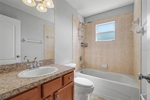 301 FERN GULLEY DRIVE, Seffner, FL 33584