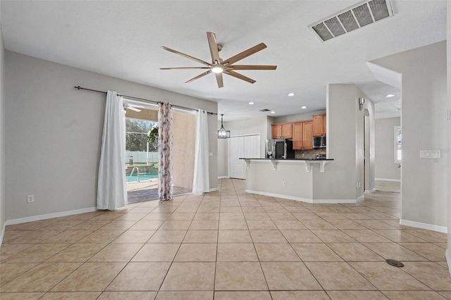 301 FERN GULLEY DRIVE, Seffner, FL 33584