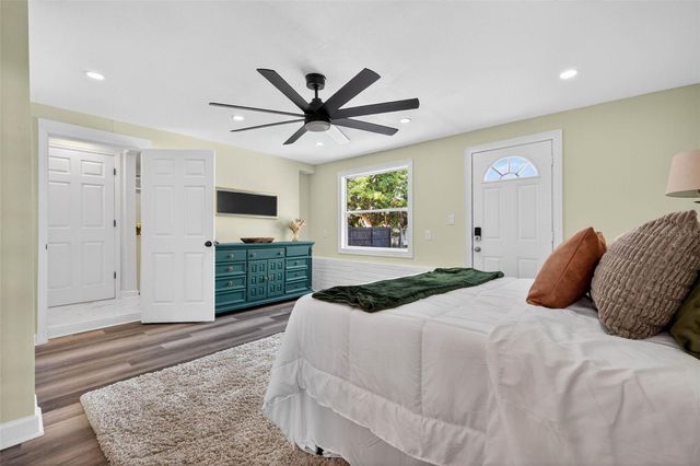 3929 13TH AVENUE N, St Petersburg, FL 33713