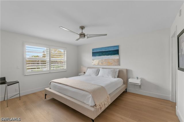 568 12th AVE S 568, Naples, FL 34102