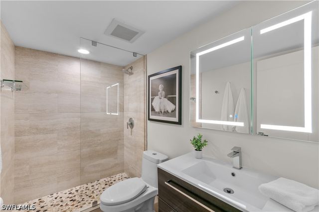 568 12th AVE S 568, Naples, FL 34102