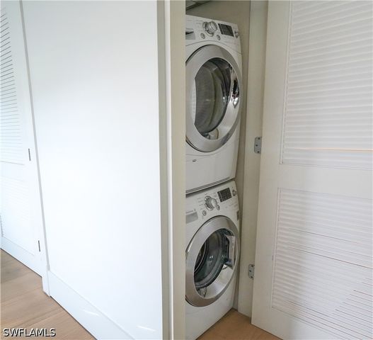 568 12th AVE S 568, Naples, FL 34102