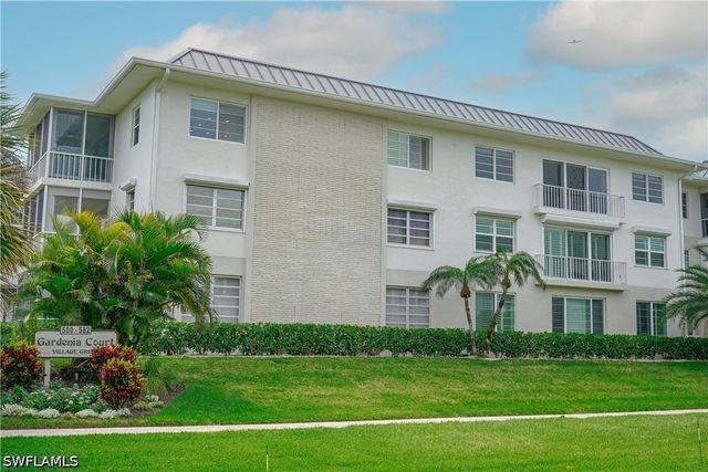 568 12th AVE S 568, Naples, FL 34102