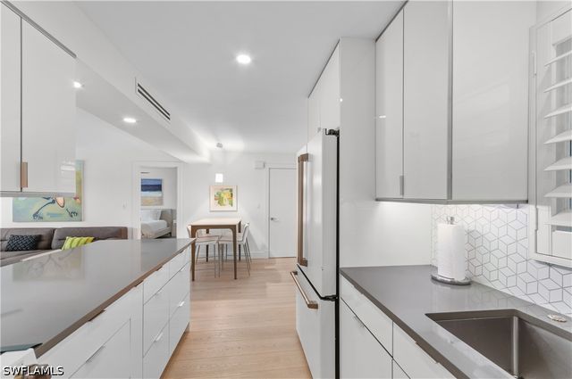 568 12th AVE S 568, Naples, FL 34102