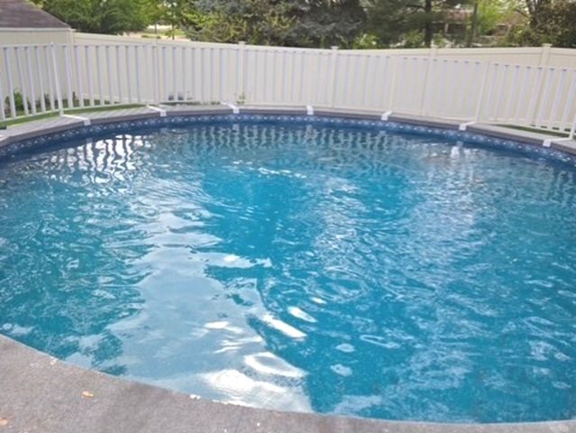 5018 Coventry Court, Davenport, IA 52807