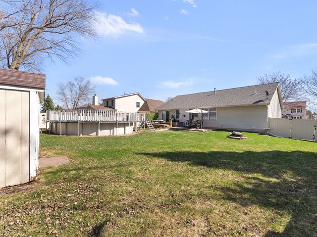 5018 Coventry Court, Davenport, IA 52807