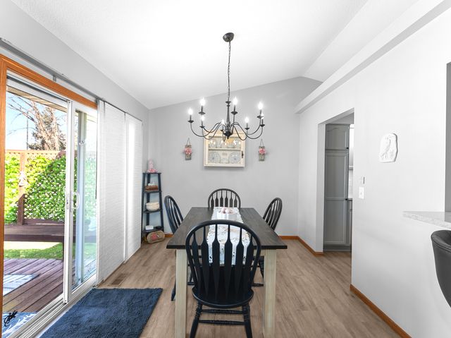 5018 Coventry Court, Davenport, IA 52807