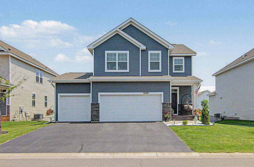 12529 Edison Circle NE, Blaine, MN 55449