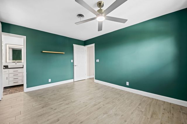 2700 NE 56TH Court 4B, Fort Lauderdale, FL 33308