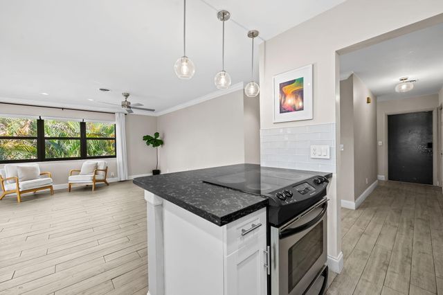 2700 NE 56TH Court 4B, Fort Lauderdale, FL 33308