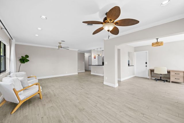 2700 NE 56TH Court 4B, Fort Lauderdale, FL 33308