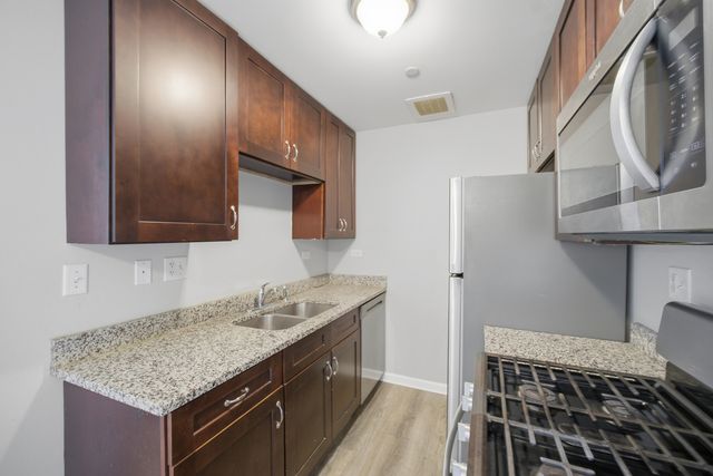 838 Mcintosh Court 205, Prospect Heights, IL 60070