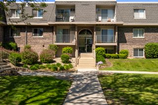 838 Mcintosh Court 205, Prospect Heights, IL 60070