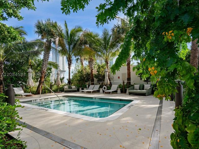 2200 Brickell Avenue 402, Miami, FL 33129