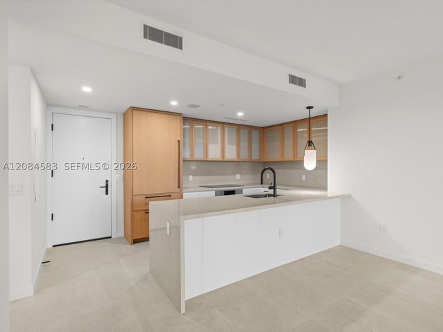 2200 Brickell Avenue 402, Miami, FL 33129