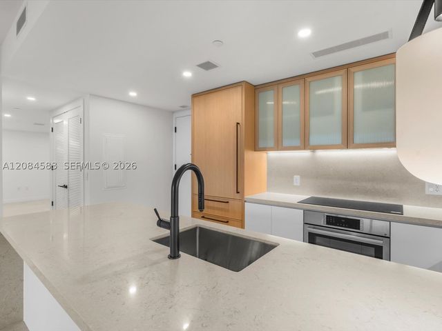 2200 Brickell Avenue 402, Miami, FL 33129