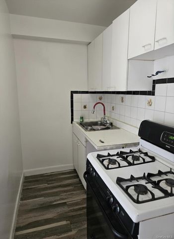 2107 Wallace Avenue 4D, Bronx, NY 10462